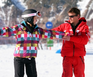 在沃雅尼 (Vaujany) 学习滑雪板 
